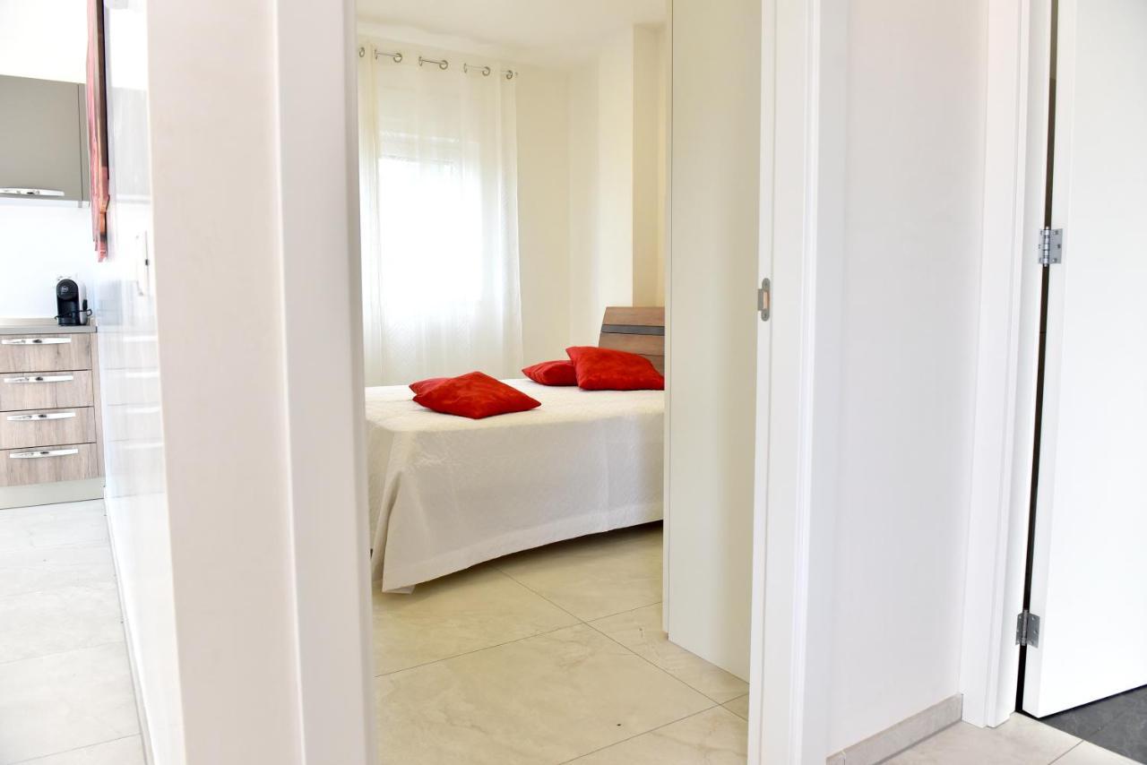 Il Tramonto Apartment - Villaggio Di Mary Locorotondo Exterior photo
